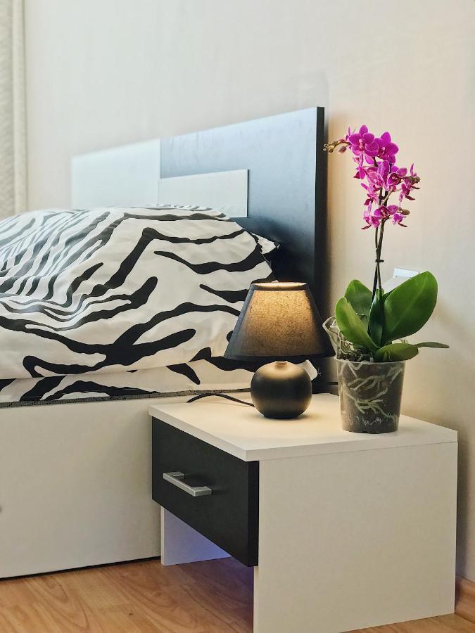 Spacious And Bright Maisonette Varna Center Экстерьер фото